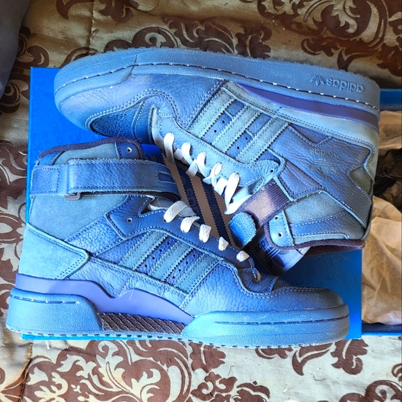 Adidas 84 Forum Indigo Shoes (size 8)